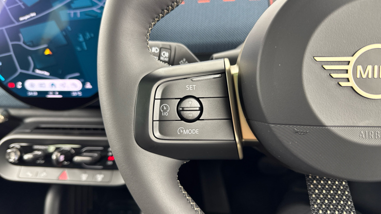 MINI Aceman 135kW E Classic 43kWh 5dr Auto Electric Hatchback